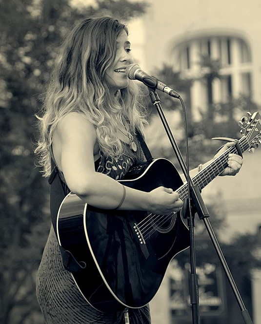 Andie Music